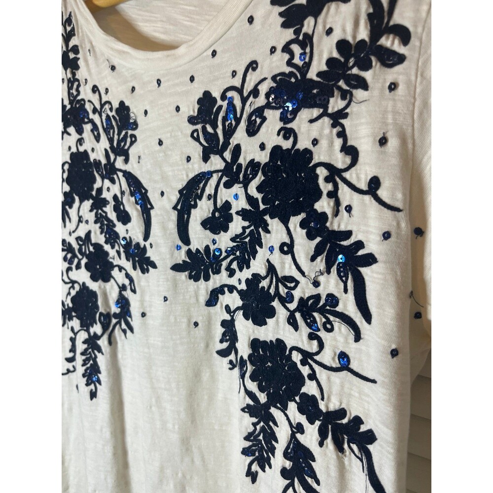 Lucky Brand Women's White T-shirt with Black Floral Print - Picture 3 of 6